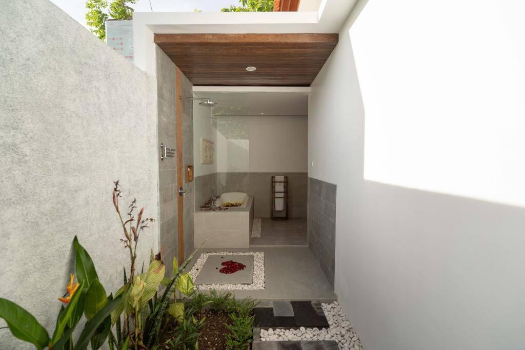 Batununggul Nau Nusa Villa מראה חיצוני תמונה