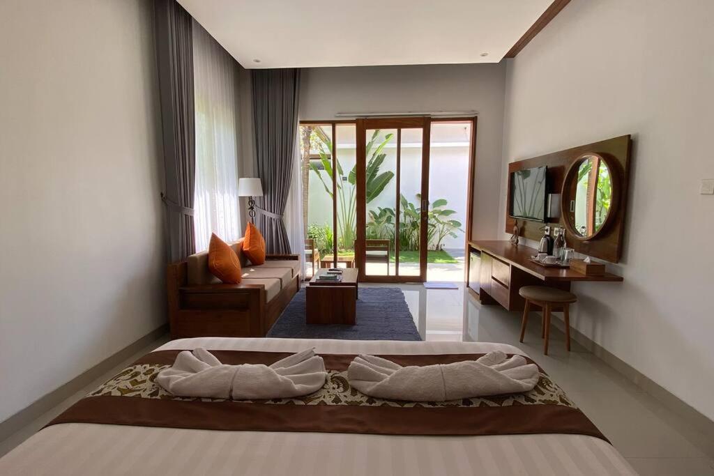 Batununggul Nau Nusa Villa מראה חיצוני תמונה